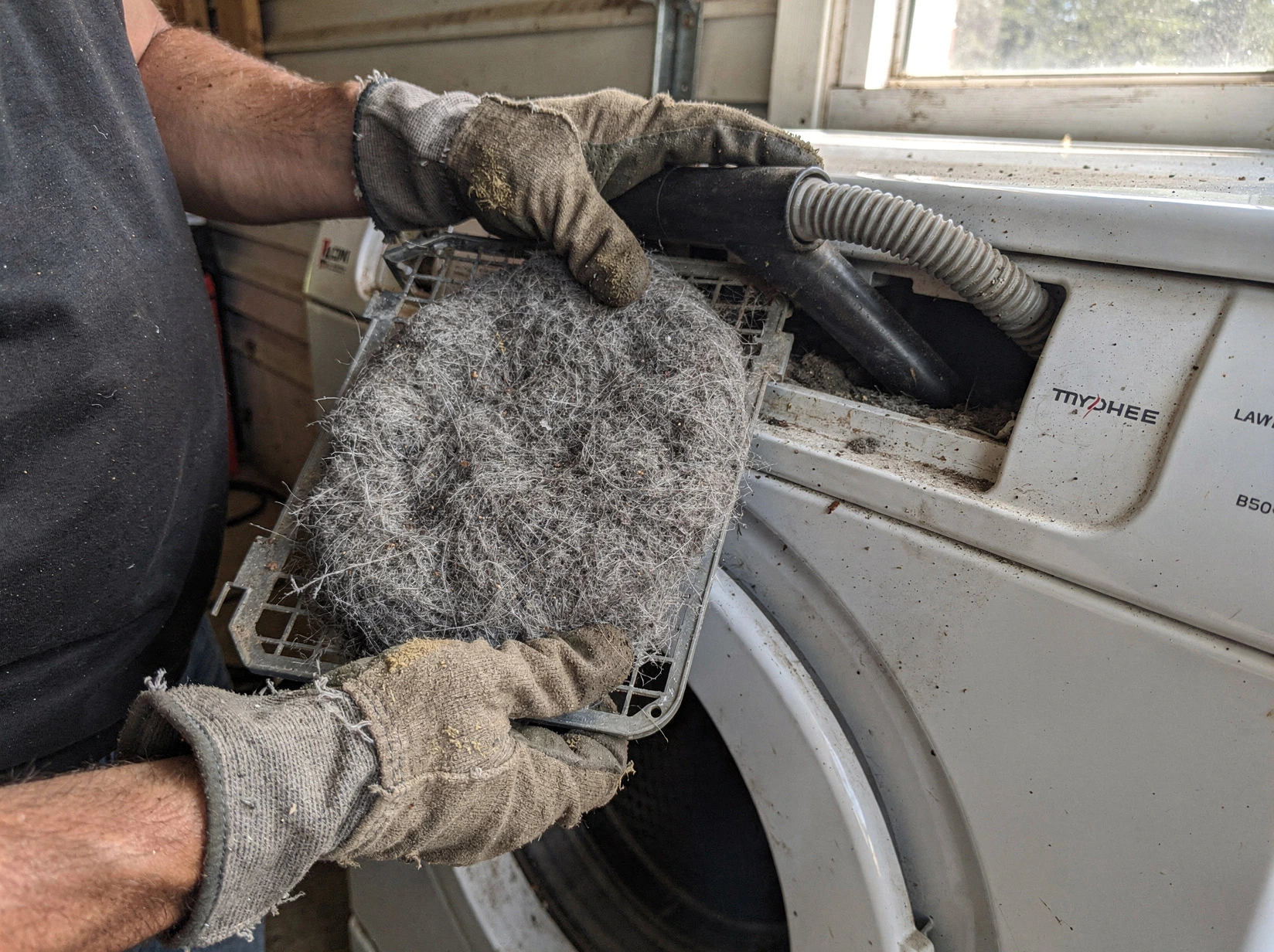 Cleaning Dryer Lint Trap service in East Highland Park, VA